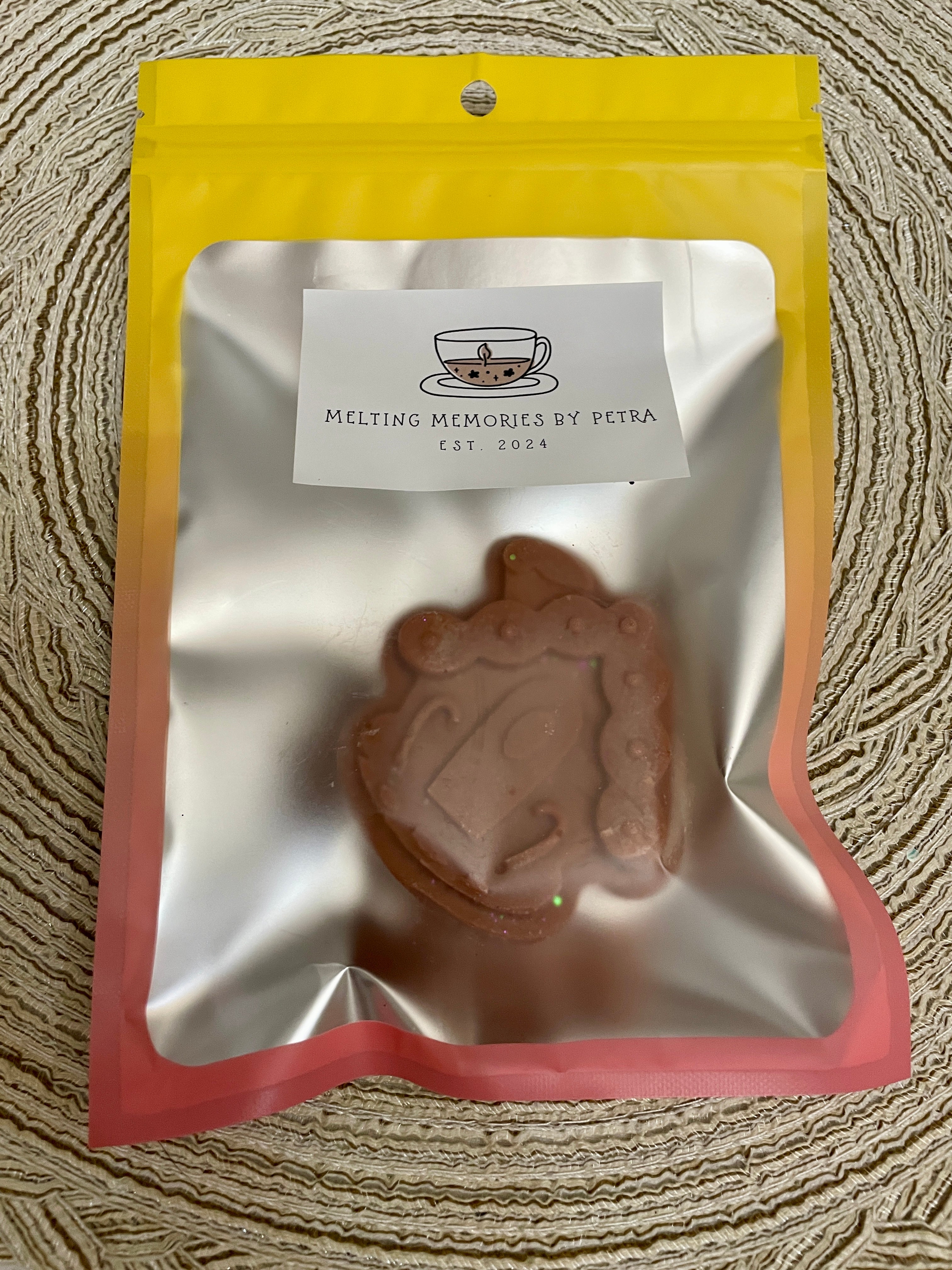 3.0 oz. HANSEL & GRETEL'S HOUSE SOY SPECIALTY WAX MELTS.